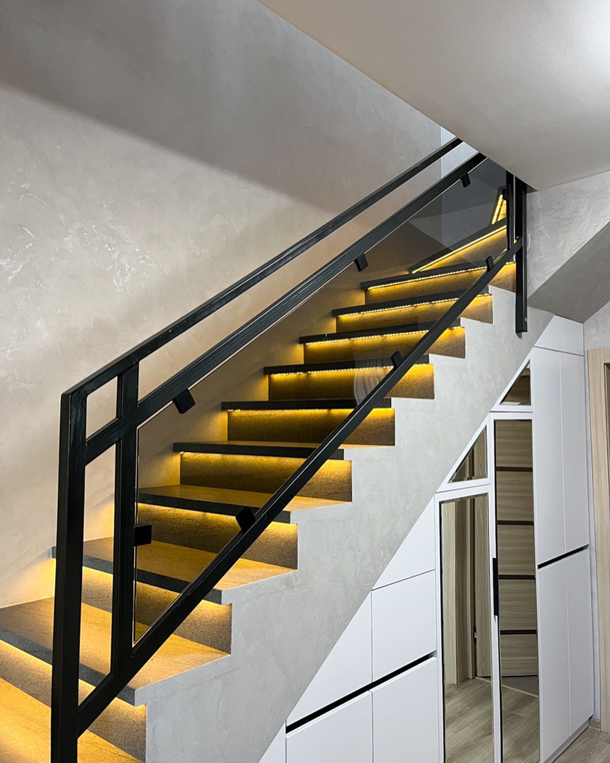 BALUSTRADE DIN STICLĂ